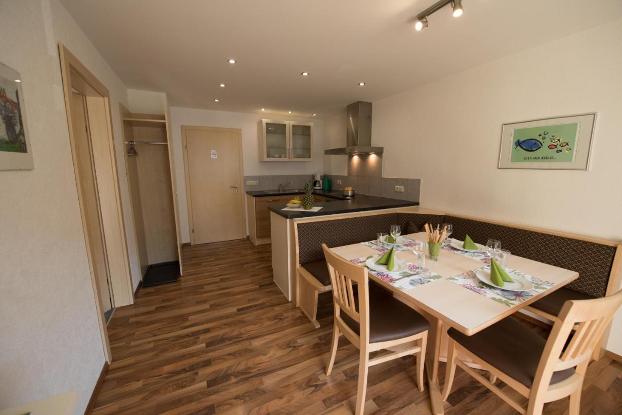 Haus Voglreiter - Inkl Sommerkarte, Zentrale Und Ruhige Lage, Garten Mit Spielplatz Kaprun Luaran gambar